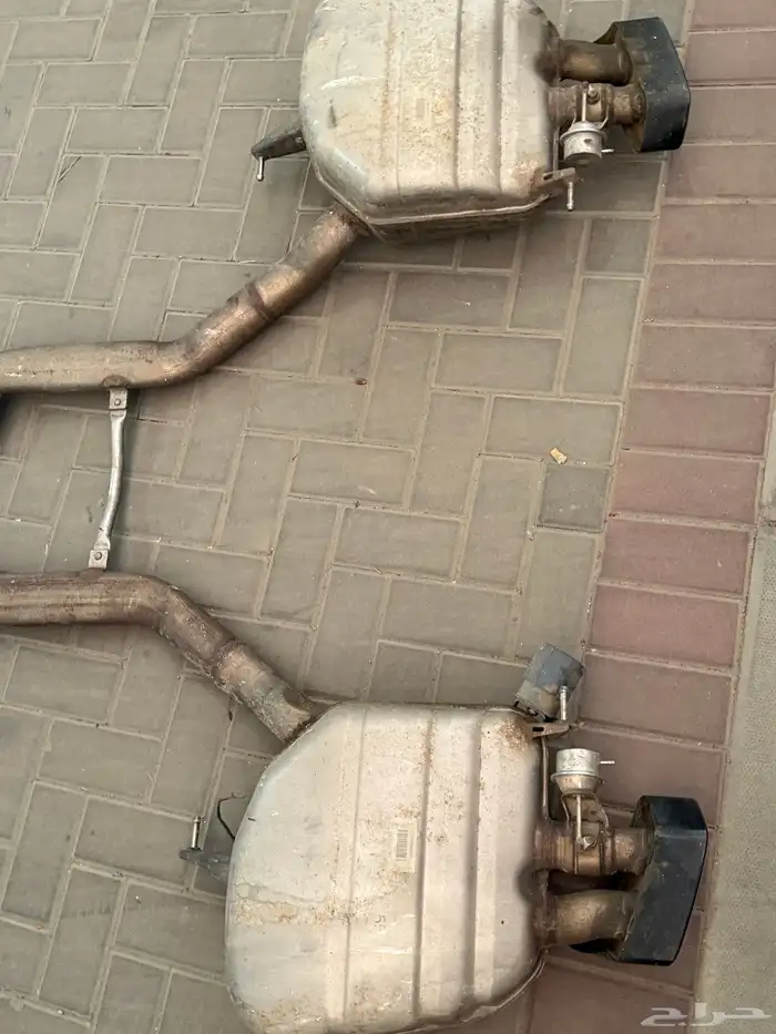 اقزوز و دبات ثلوت وكاله نظيفة (BMW 650i) 3
