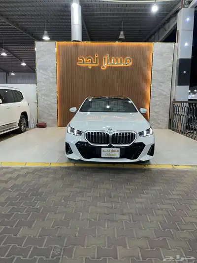 بي ام دبليو520 موديل 2024 فل كامل Kit M index