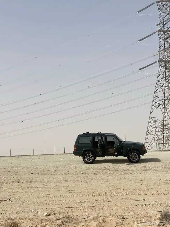جيب شيروكي 2000 6