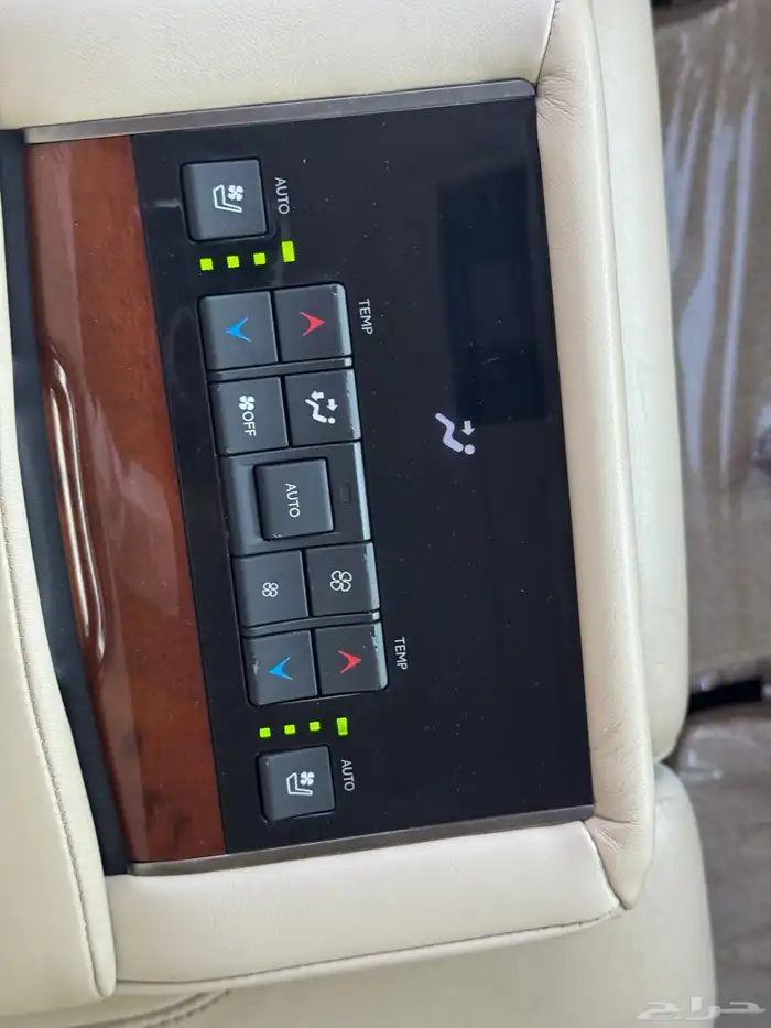 لكزس LX570-2021 بلاك ادشن (عداد 116 الف) 28