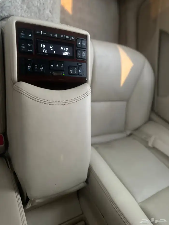 لكزس LS460 موديل 2014 سعودي فل لارج 33