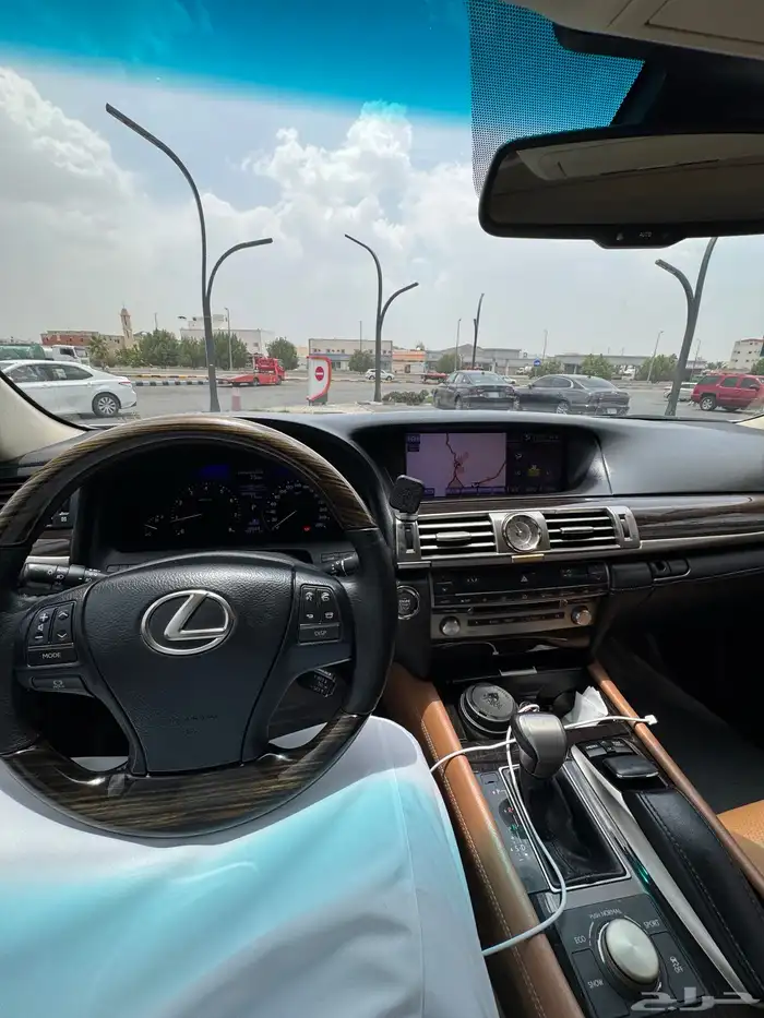 لكزس ال اس 460 للبيع 7