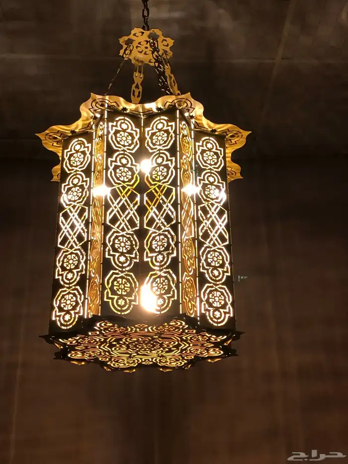 مصنع الاحتراف للإضاءة والصناعه 38