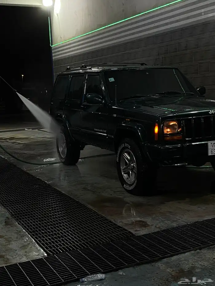 جيب شيروكي 2000 9