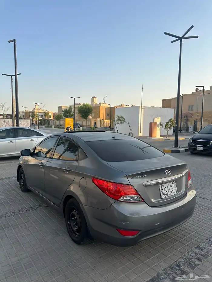 اكسنت 2015 فل كامل للبيع 3