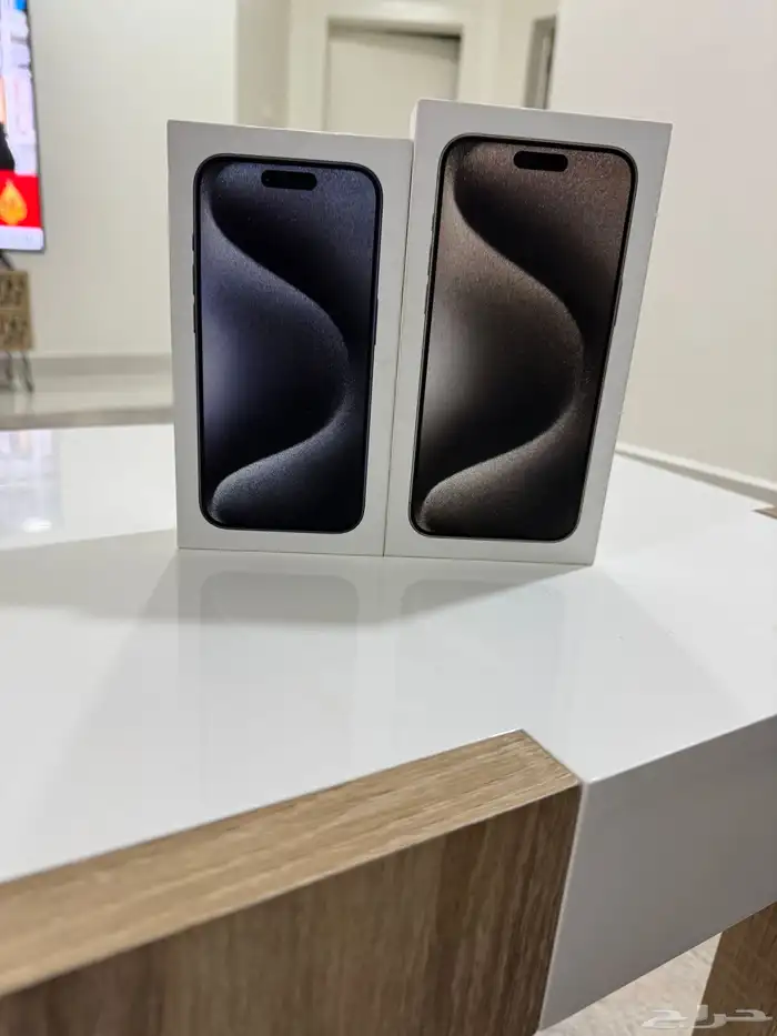 للبيع جهاز آيفون 15 برو ماكس 7