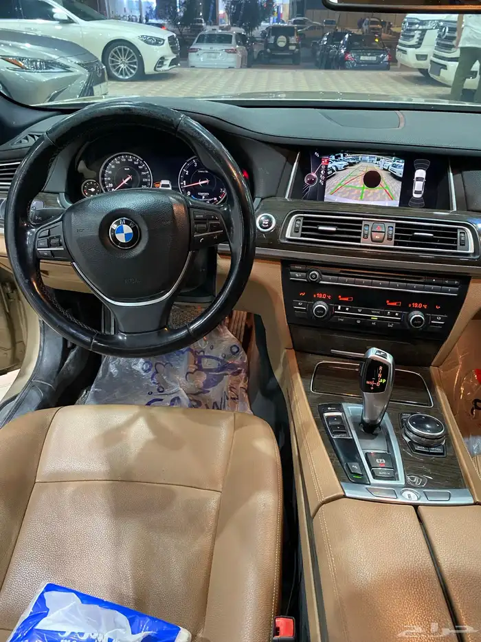 بي ام دبليو LI 730 المديل 2015 العدد 230 الف 9