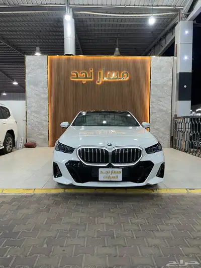 بي ام دبليو520 موديل 2024 فل كامل Kit M index