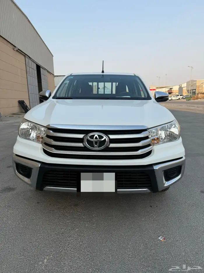 هايلكس 2021 ديزل عداد 186 الف - نظيفه جدا 1