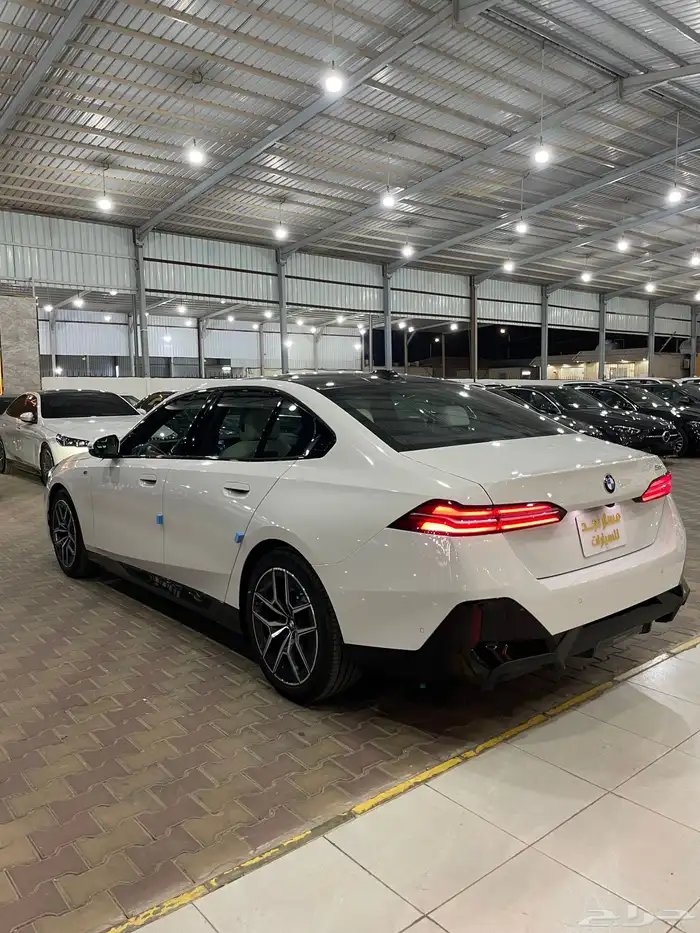 بي ام دبليو520 موديل 2024 فل كامل Kit M 11