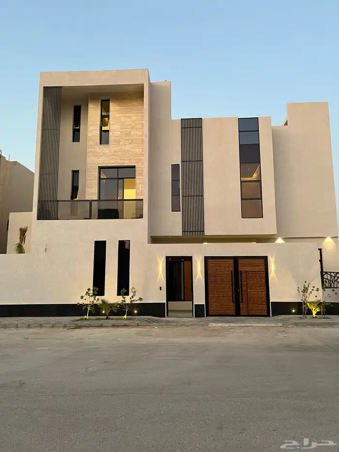 فيلا للبيع شارعين بحي المهدية في التقاطع الاول تصميم فاخر 0