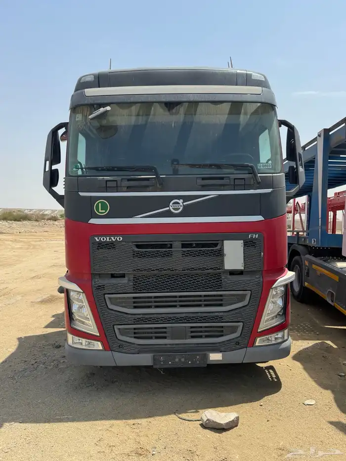 فولفو 500 راس موديل 2019عداد 500 الف للبيع بطاقة ب 275000 0