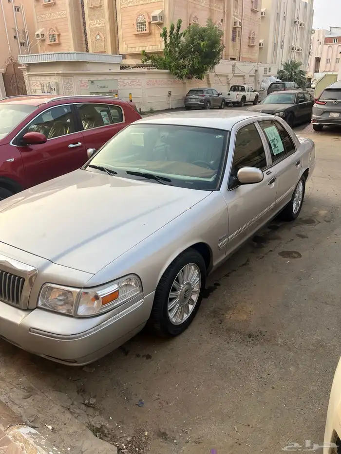 فورد جراند ماركيز 2010 1