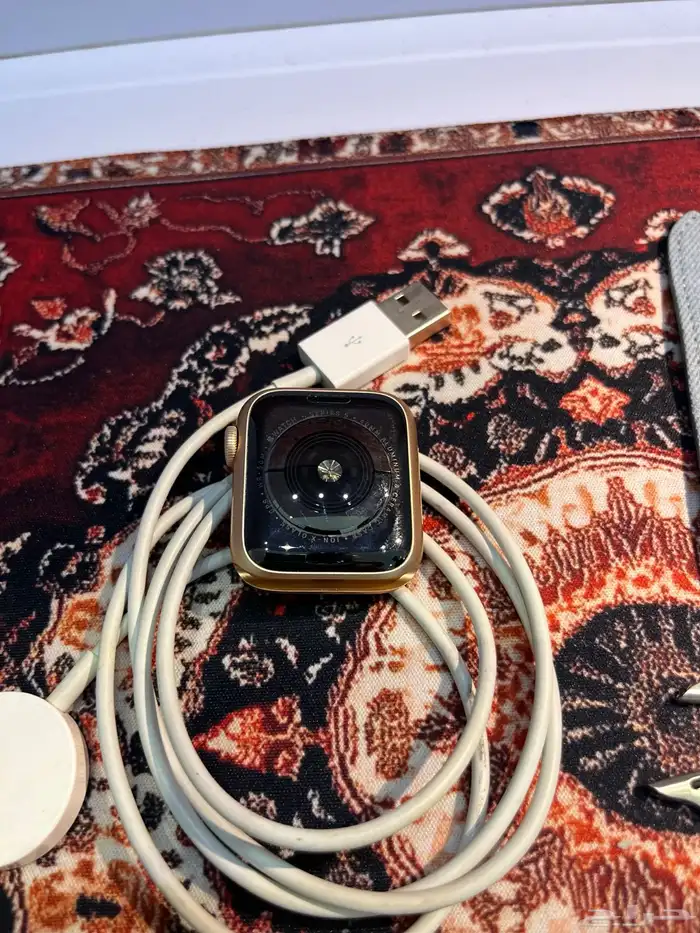 ساعة ابل واتش الجيل الرابع لا تشكو من شي 1