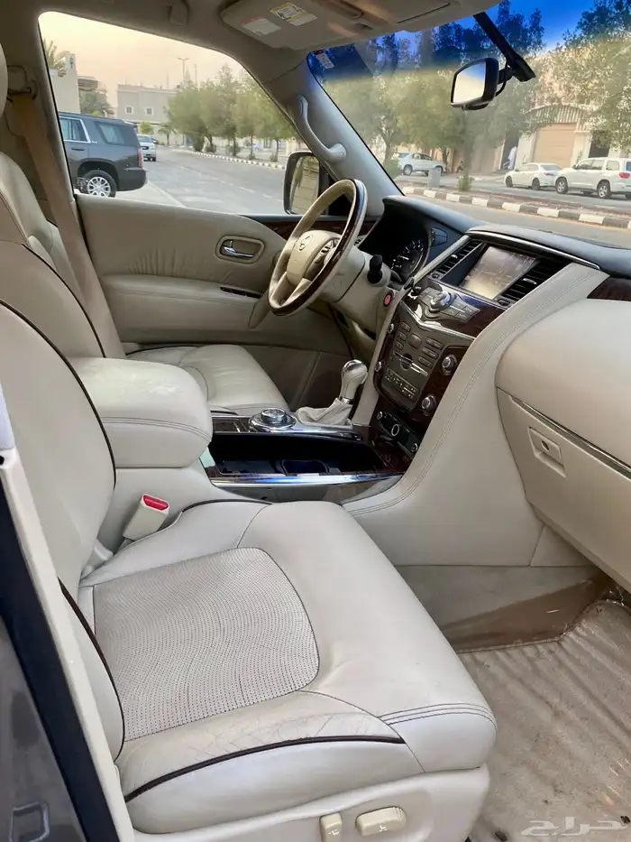 نيسان باترول8v بلاتنيوم2016 فل كامل 320 14