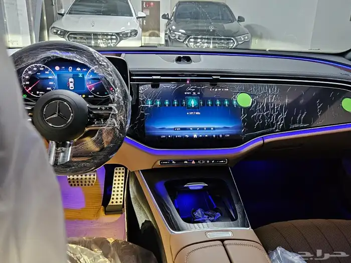 مرسيدس E300 فل كامل موديل 2026 4