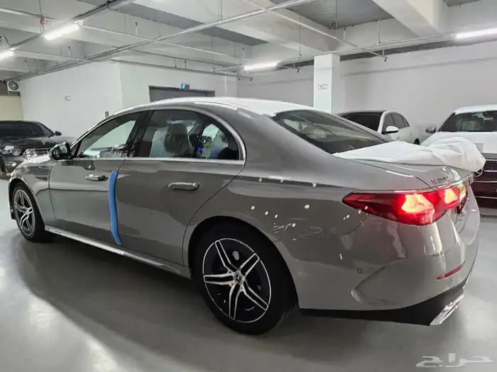 مرسيدس E300 فل كامل موديل 2026 2