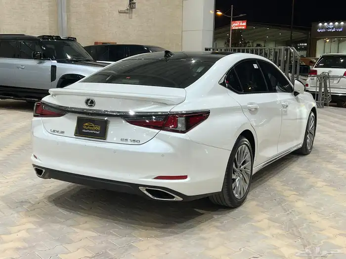 لكزس ES350 موديل 2023 6