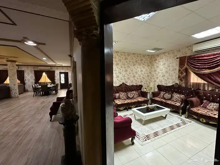 فلة للبيع 23
