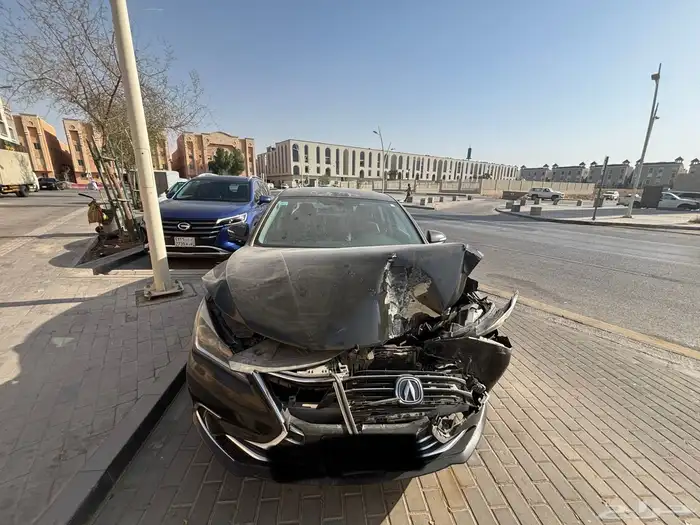 للبيع شانجان مصدومه 2019 اي اي دي او 9