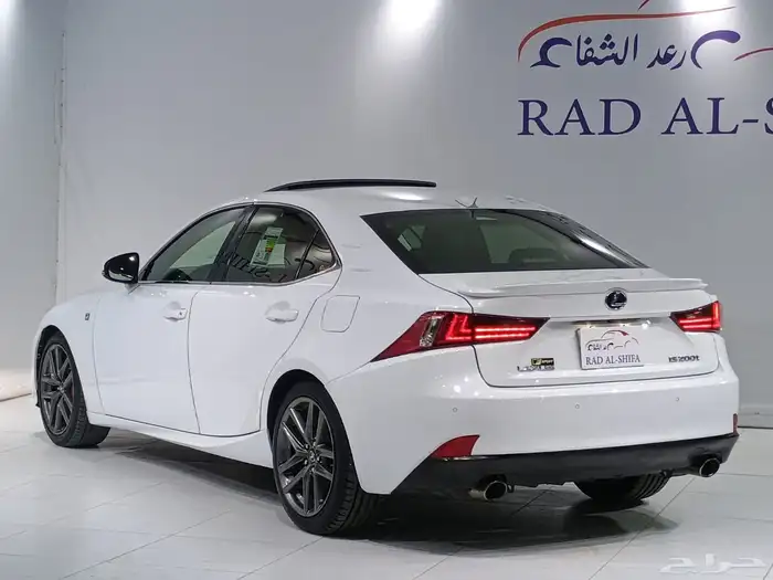 لكزس IS200t F Sport 2016 8