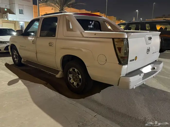 للبيع كاديلاك اسكاليد حوض 2005 الجميح خصوصي 3