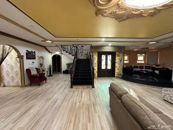 فلة للبيع 17