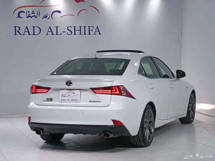 لكزس IS200t F Sport 2016 7
