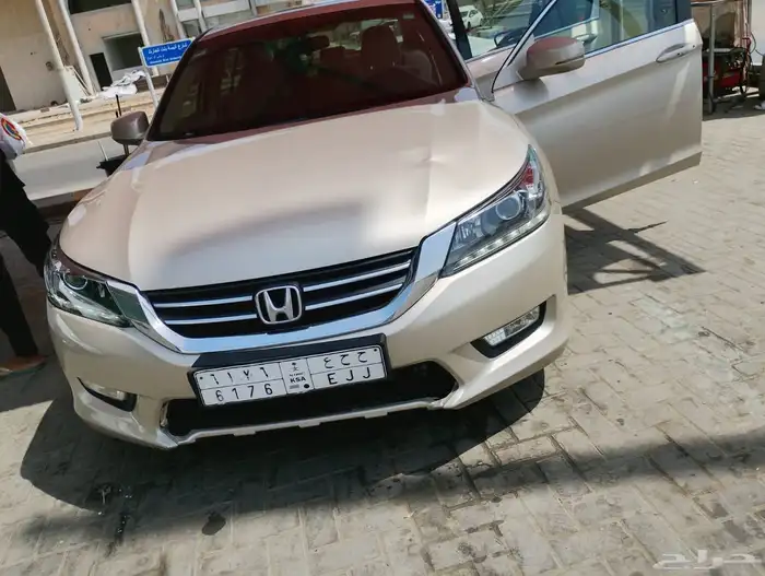 سياره هوندا اكورد للبيع 2
