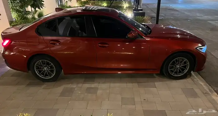 بي ام دبليو 320i موديل 2021 4
