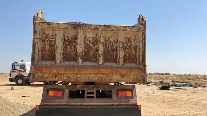 للبيع صندوق الحعيثن المقاس 18 من المصنع غير مقصر كفرات جدد 3