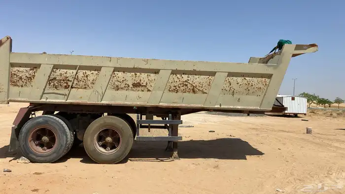 للبيع صندوق الحعيثن المقاس 18 من المصنع غير مقصر كفرات جدد 6