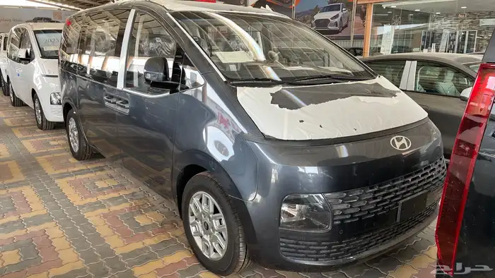 عرض الكاش هيونداي ستاريا 9 راكب ديزل 2025 جاهز 120 2