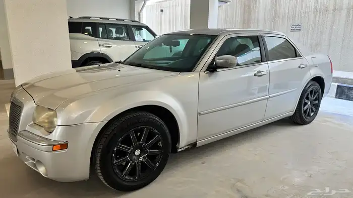 كرايسلر لمتد v60 2010 8