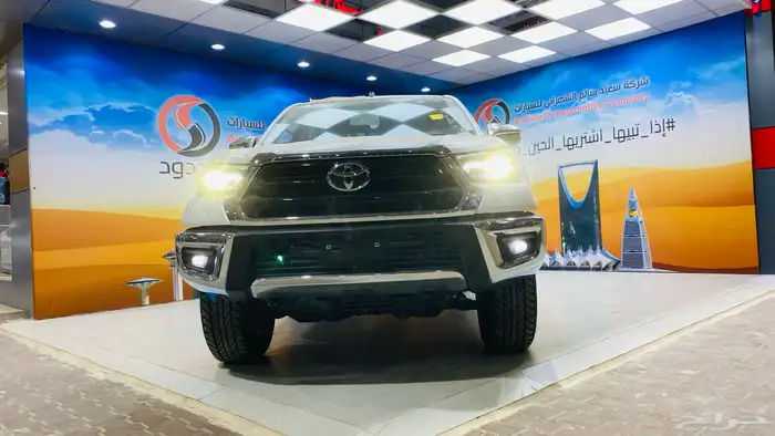 هايلكس دبل بنزين SGLX اوتوماتيك 2025 3