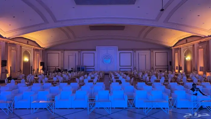 تأجير شاشات واضائات وصوت وستيج 63