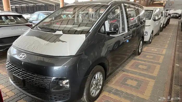 عرض الكاش هيونداي ستاريا 9 راكب ديزل 2025 جاهز 120 0