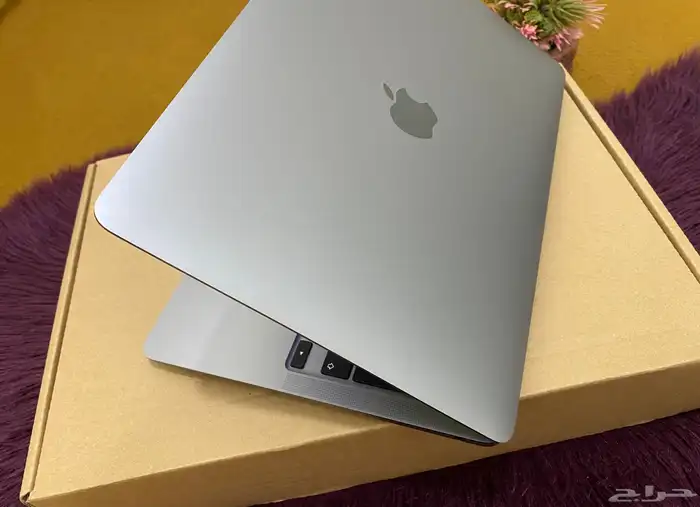 ماك بوك اير m1 نظيف جدا 5