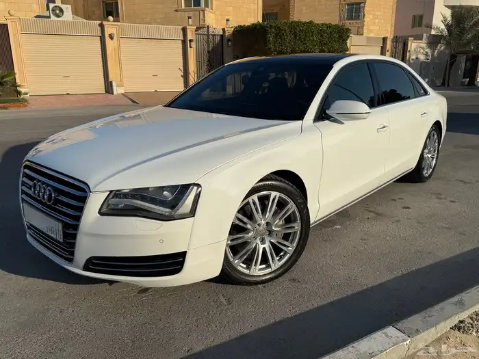 للبيع Audi A8L موديل 2013 فل كامل V6 0