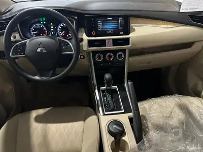 ميتسوبيشي اكسباندر موديل 2025 index
