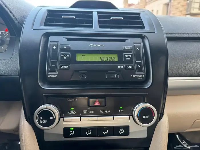 تايوتا كامري GL مطور 2015 28
