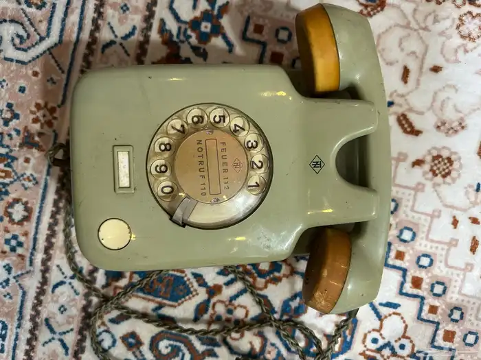 تلفون قديم 1