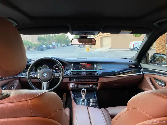 BMW 520i 2016 Mkit - نظيف جدا 4
