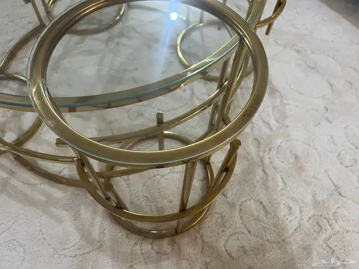 طاولة جديده خمس قطع ذهبي 1