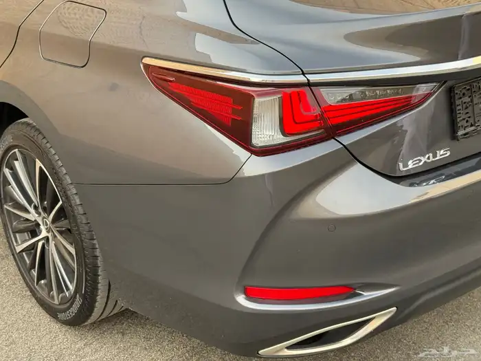 لكزس ES 350 2025 13