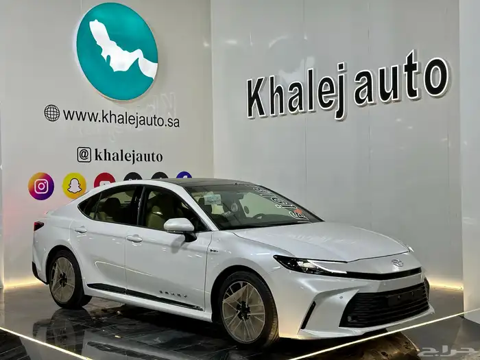 تويوتا كامرى le هايبرد موديل 2025 0