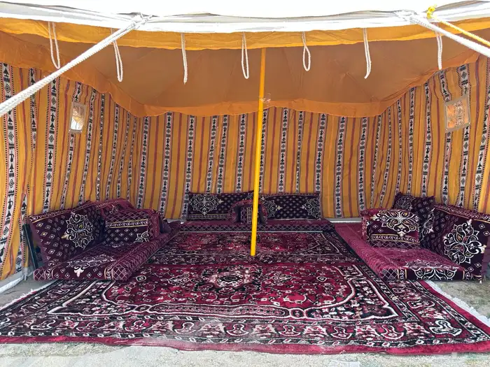 خيام (بيت شعر) 2