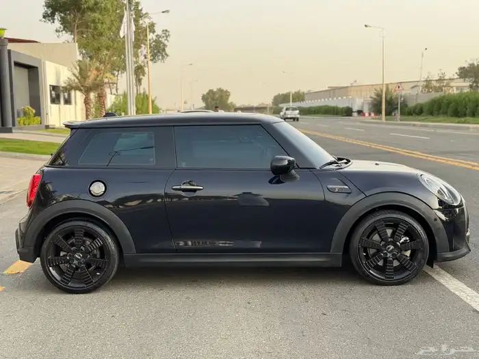ميني كوبر 2023 S شبة جديد على الضمان و الصيانه 7