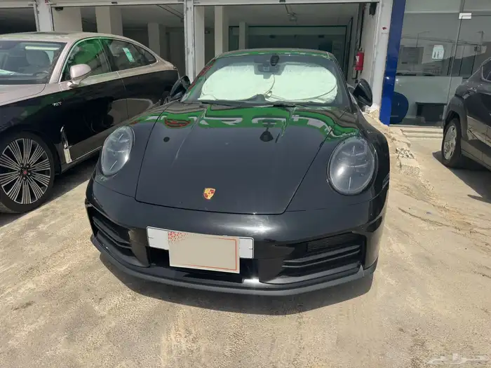 بورش كاريرا 2025 للايجار 2