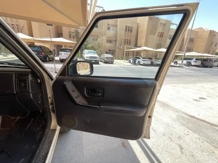 جيب شيروكي 2001 خليجي قير عادي للبيع او البدل 22